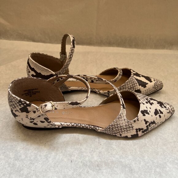 Madden Girl Women's Gray/Black Emeline Pointy Toe Snake Print Flats Shoe, Sz 7.5 - Picture 8 of 12